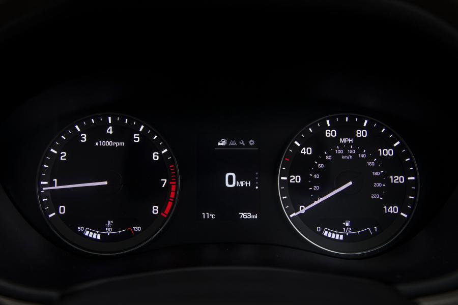  Hyundai i20 2015 года  (UK) (фото 11 из 24)